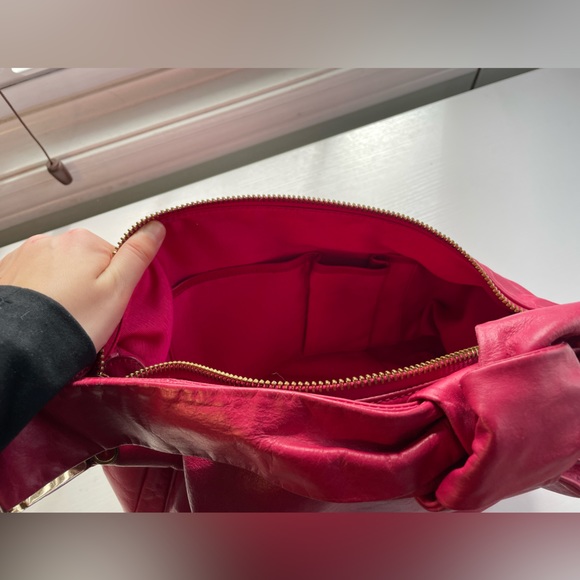 SALE 40% OFF | Badgley Mischka Pink Glazed Leather Hobo Shoulder Bag - Picture 4 of 9